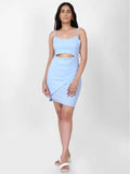 Robe femme bleu ciel ajustée – élégance et modernité